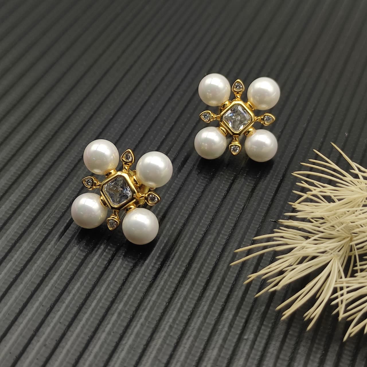 David Yurman Elegant Pearl and Diamond Stud Earrings